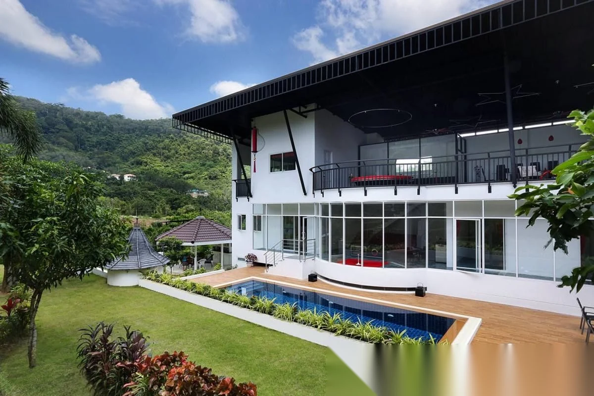 10 Bedroom Villa for sale · Chalong · Garden View — photo 2