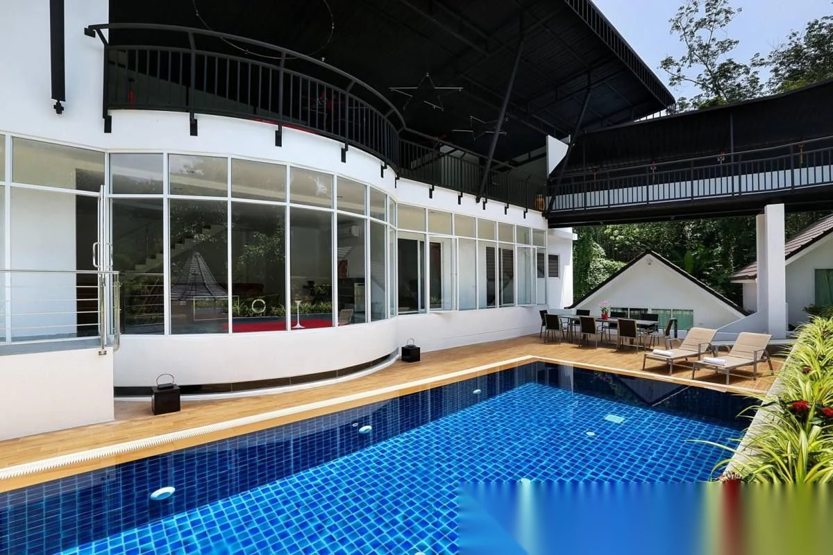 10 Bedroom Villa for sale · Chalong · Garden View — photo 4