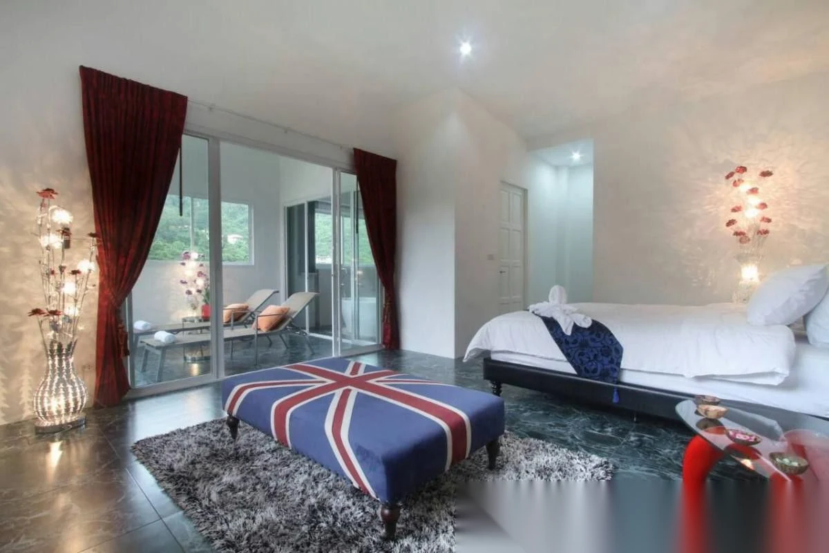 10 Bedroom Villa for sale · Chalong · Garden View — photo 16