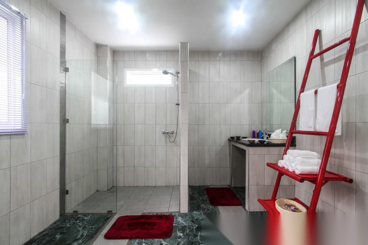 10 Bedroom Villa for sale · Chalong · Garden View — photo 22