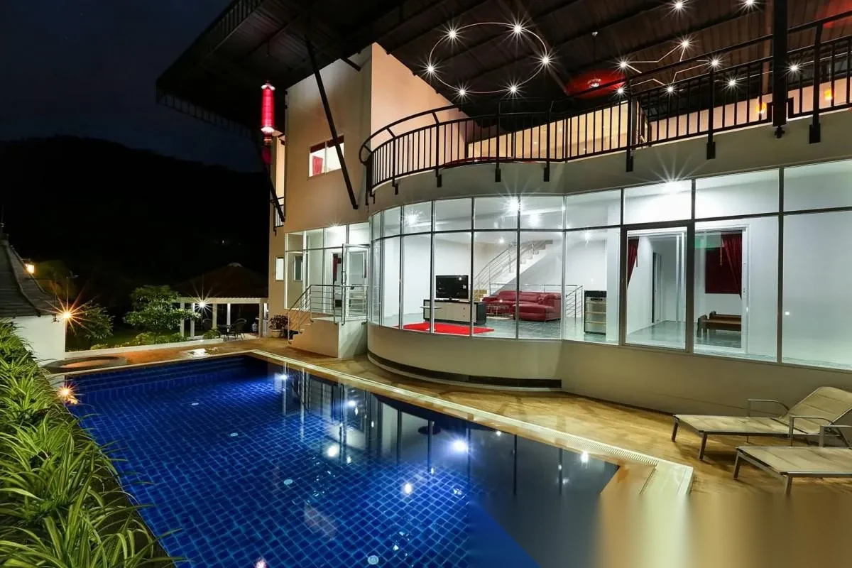 10 Bedroom Villa for sale · Chalong · Garden View — photo 29