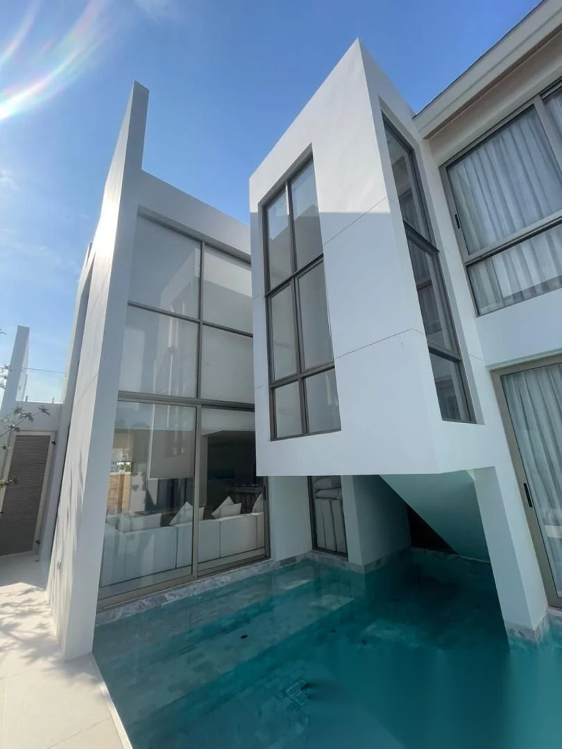 3 Bedroom Villa for rent at LuxPride by Wallaya Villas complex · Si Sunthon · Pool View — photo 7