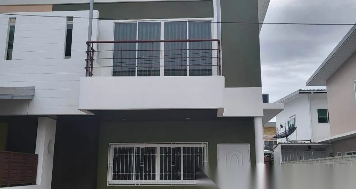 3 Bedroom Townhouse for rent at Sam Kong Park complex · Phuket Town · Garden View