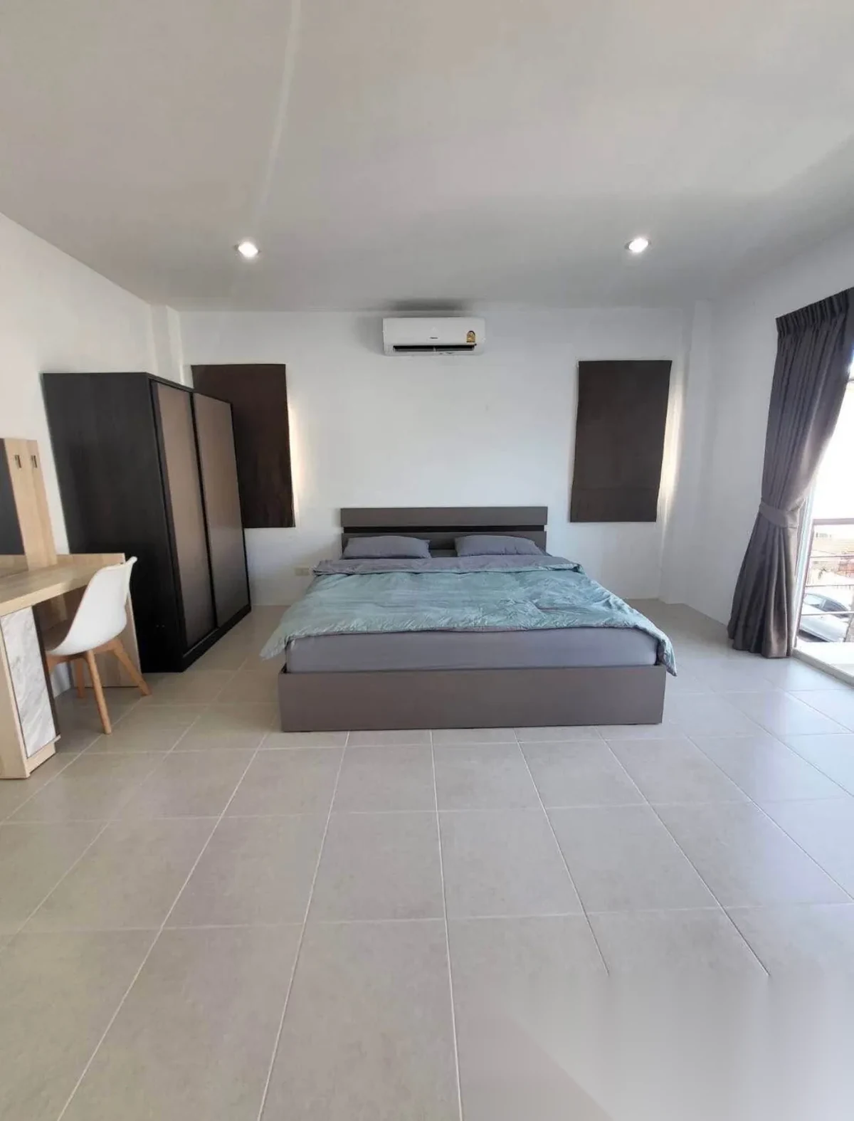 3 Bedroom Townhouse for rent at Sam Kong Park complex · Phuket Town · Garden View — photo 3