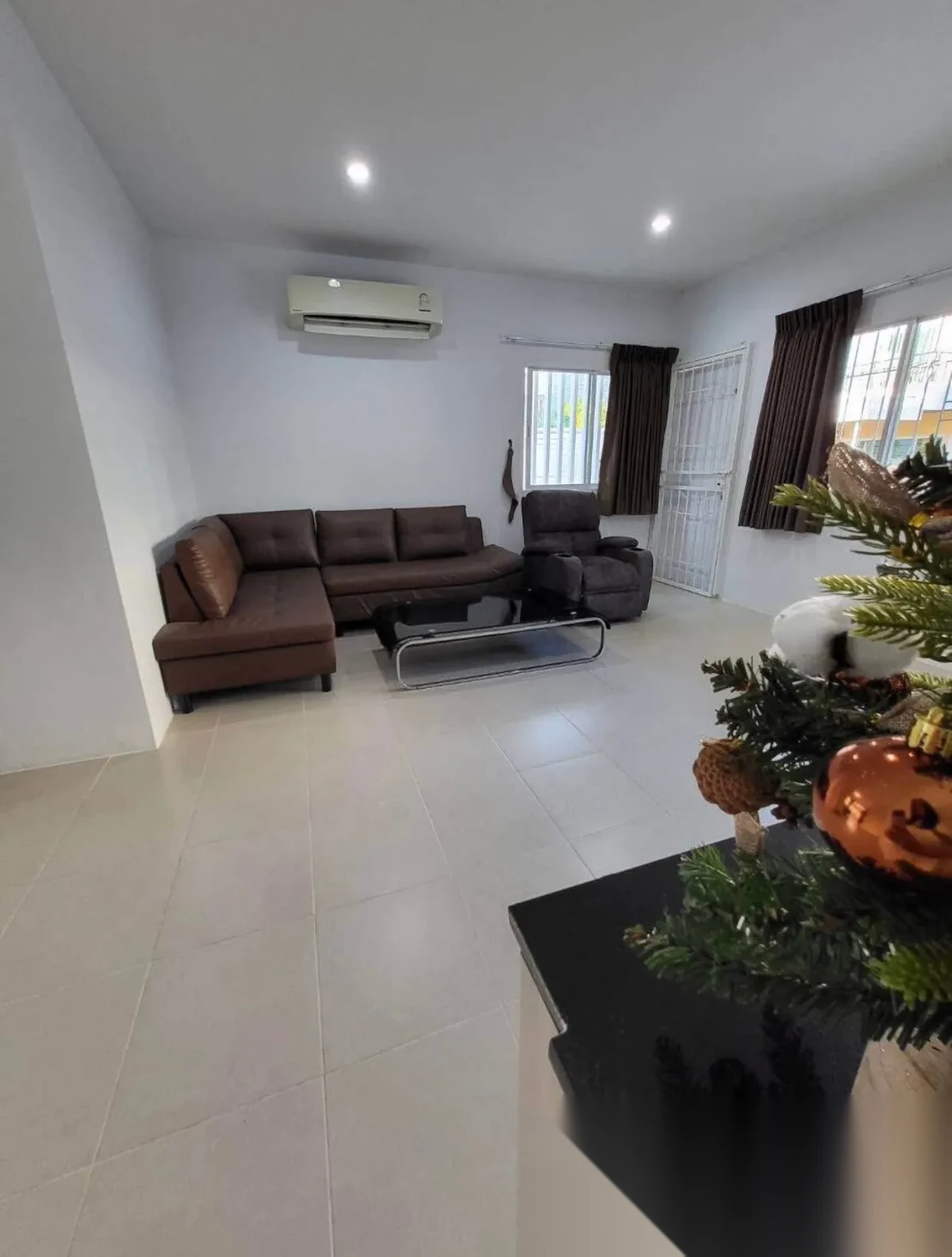 3 Bedroom Townhouse for rent at Sam Kong Park complex · Phuket Town · Garden View — photo 10