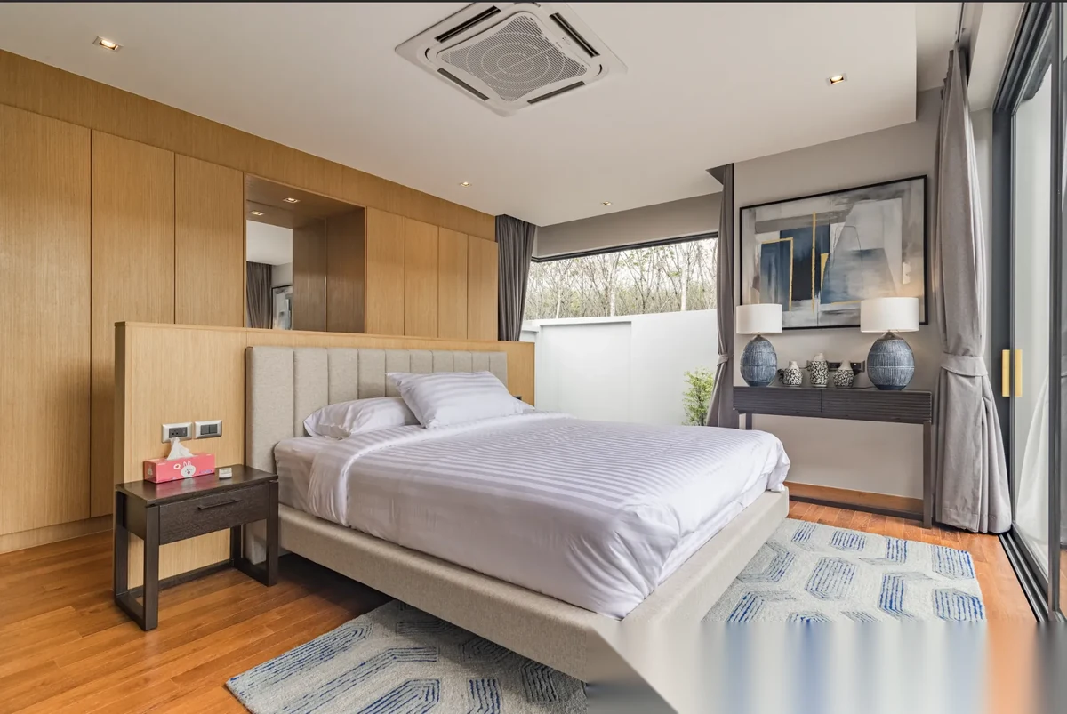 3 Bedroom Villa for rent at Botanica Modern Loft II complex · Si Sunthon · Pool View — photo 5