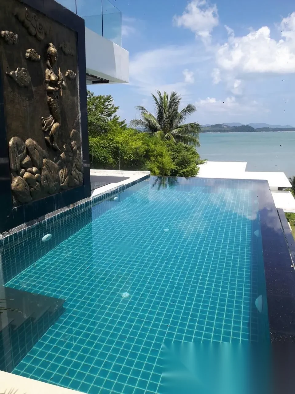 5 Bedroom Villa for sale at Sunrise Ocean Villas complex · Pa Khlok · Sea View — photo 2