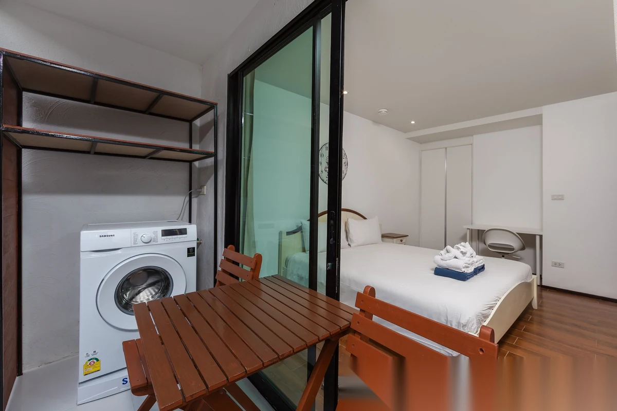 Апартаменты 1BR в ЖК The Title Rawai Phase 1-2 · Раваи · Вид в сад — фото 7