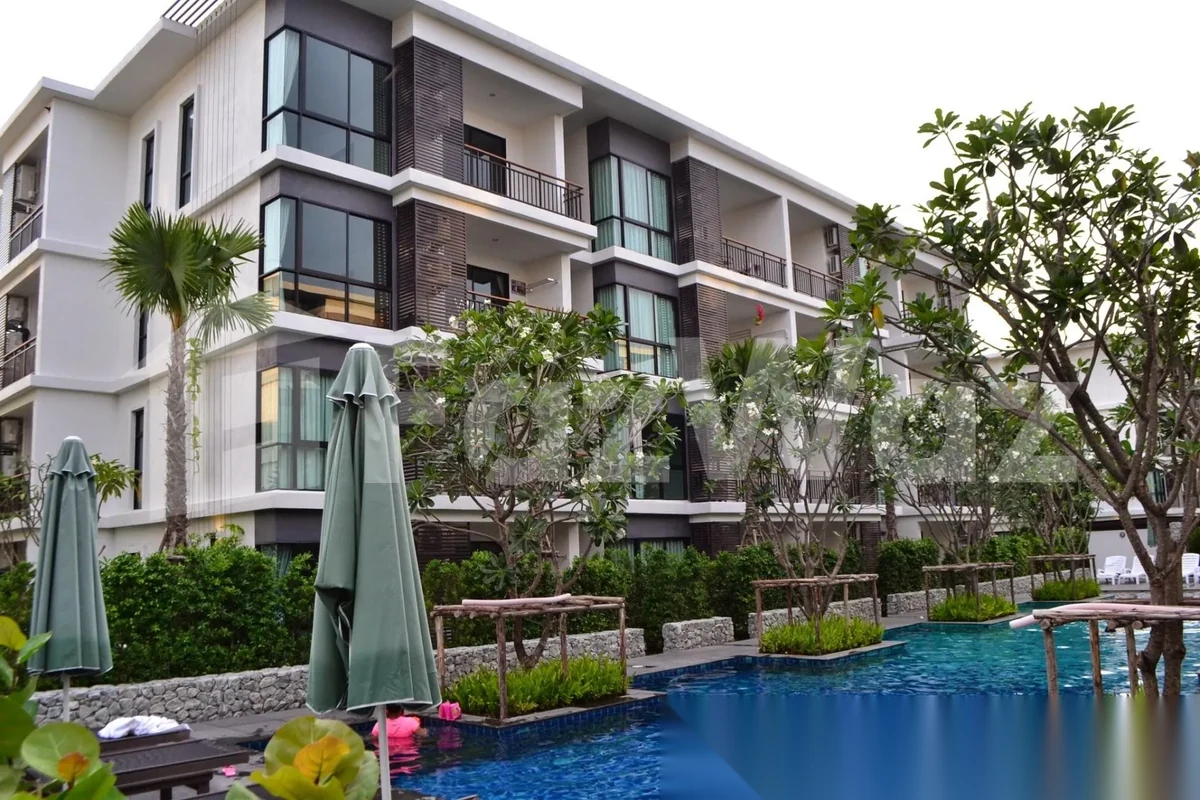 Апартаменты 1BR в ЖК The Title Rawai Phase 1-2 · Раваи · Вид в сад — фото 20
