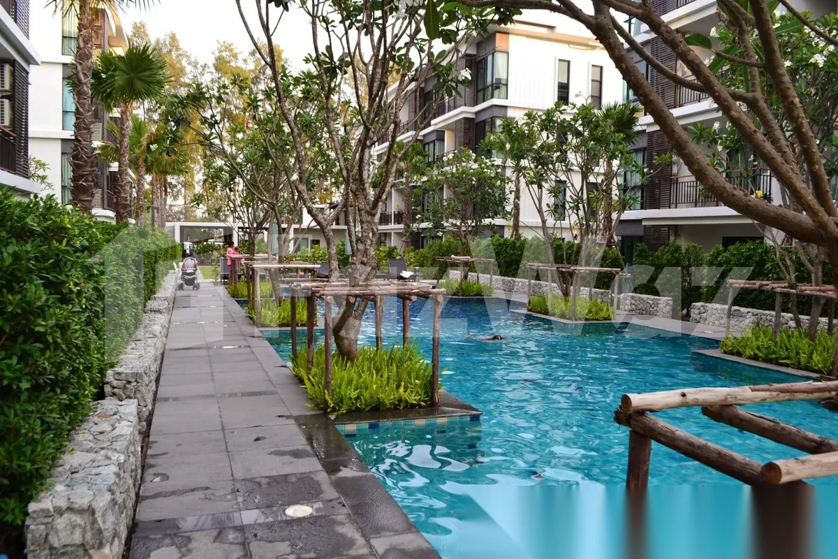 Апартаменты 1BR в ЖК The Title Rawai Phase 1-2 · Раваи · Вид в сад — фото 27