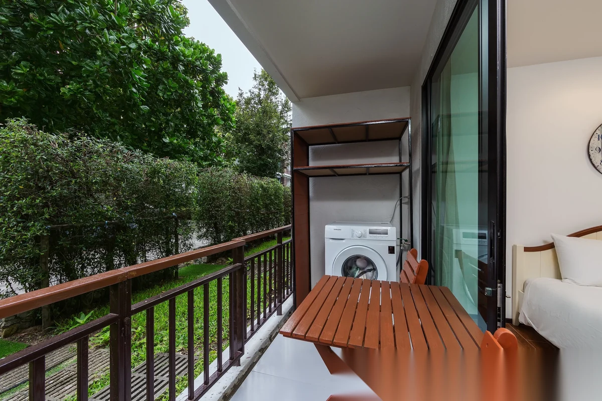 Апартаменты 1BR в ЖК The Title Rawai Phase 1-2 · Раваи · Вид в сад — фото 33