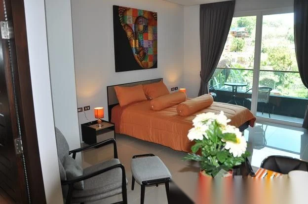 Studio Apartment for sale at The Emerald Terrace complex · Patong · Pool View