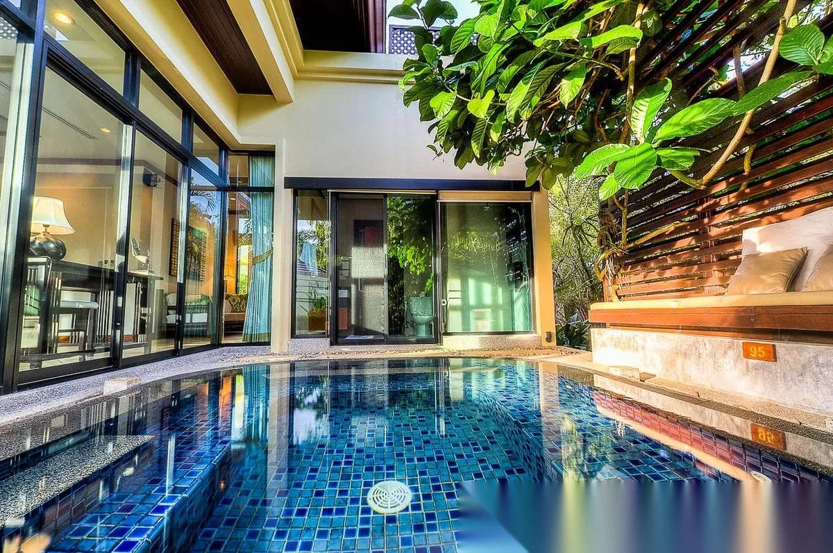 1 Bedroom Villa for sale at Nai Harn Baan Bua - Baan Pattama complex · Rawai · Pool View — photo 2