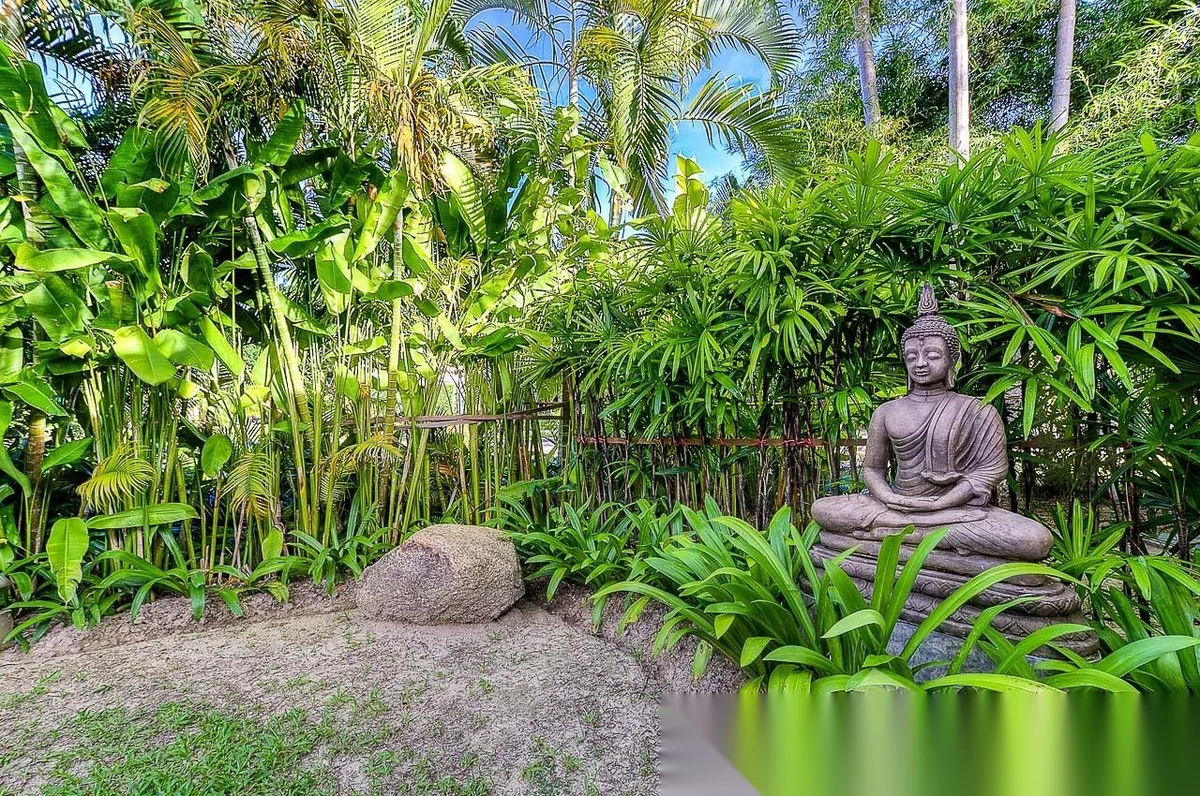 1 Bedroom Villa for sale at Nai Harn Baan Bua - Baan Pattama complex · Rawai · Pool View — photo 11