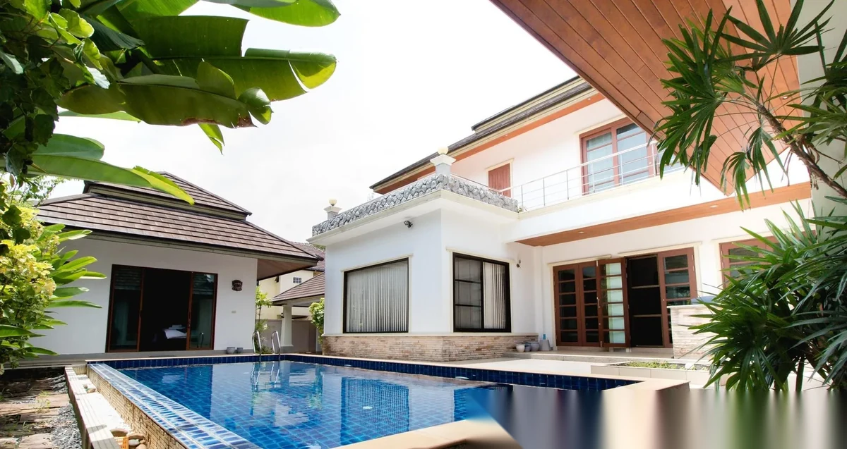 4 Bedroom Villa for sale · Choeng Thale · Pool View
