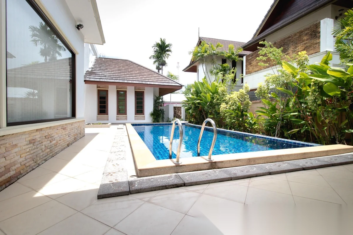 4 Bedroom Villa for sale · Choeng Thale · Pool View — photo 3