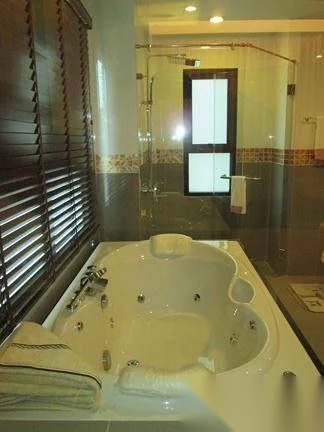 1 Bedroom Penthouse for sale at Chalong Miracle Lakeview complex · Chalong · Sea View — photo 22