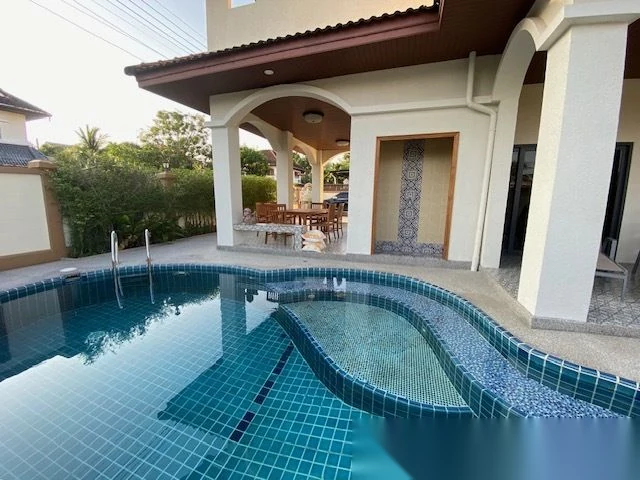 7 Bedroom Villa for sale at Anuphas Golf Ville complex · Kathu · Lake View — photo 6