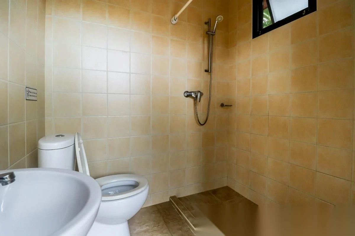 7 Bedroom Villa for sale at Anuphas Golf Ville complex · Kathu · Lake View — photo 38