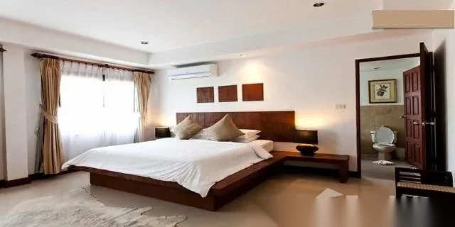 8 Bedroom Villa for sale · Choeng Thale · Pool View — photo 14
