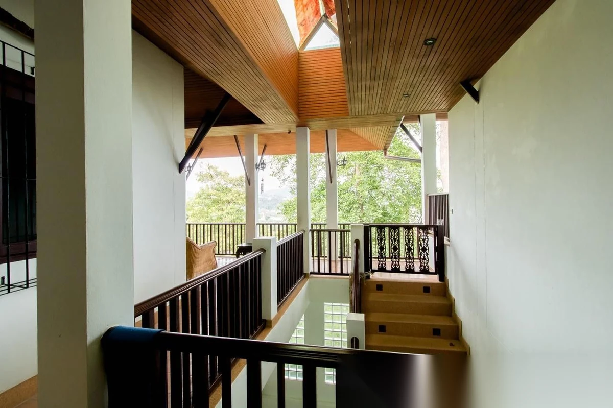 6 Bedroom Villa for sale · Kathu · Pool View — photo 13