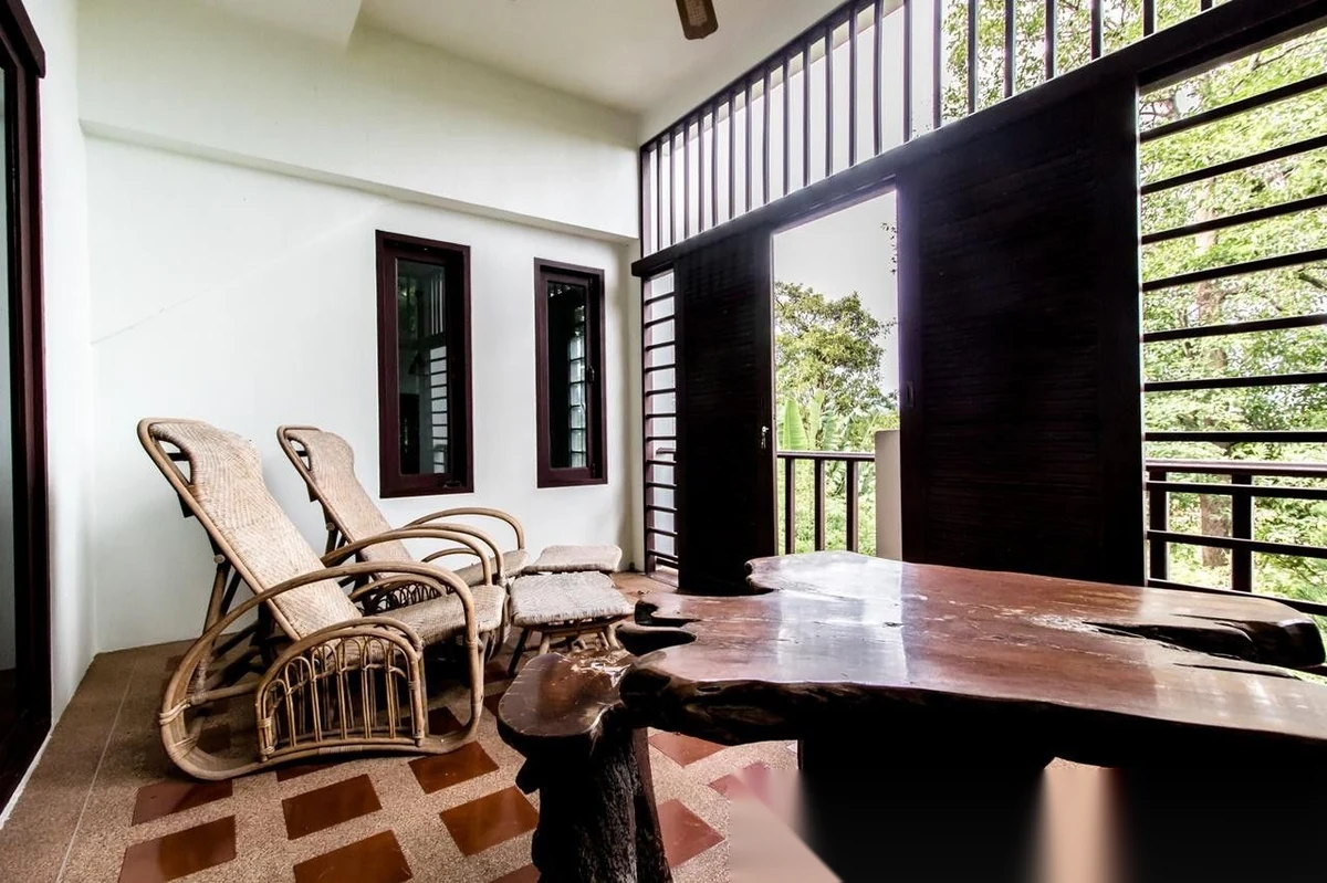 6 Bedroom Villa for sale · Kathu · Pool View — photo 14