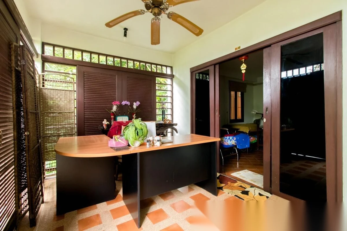 6 Bedroom Villa for sale · Kathu · Pool View — photo 15
