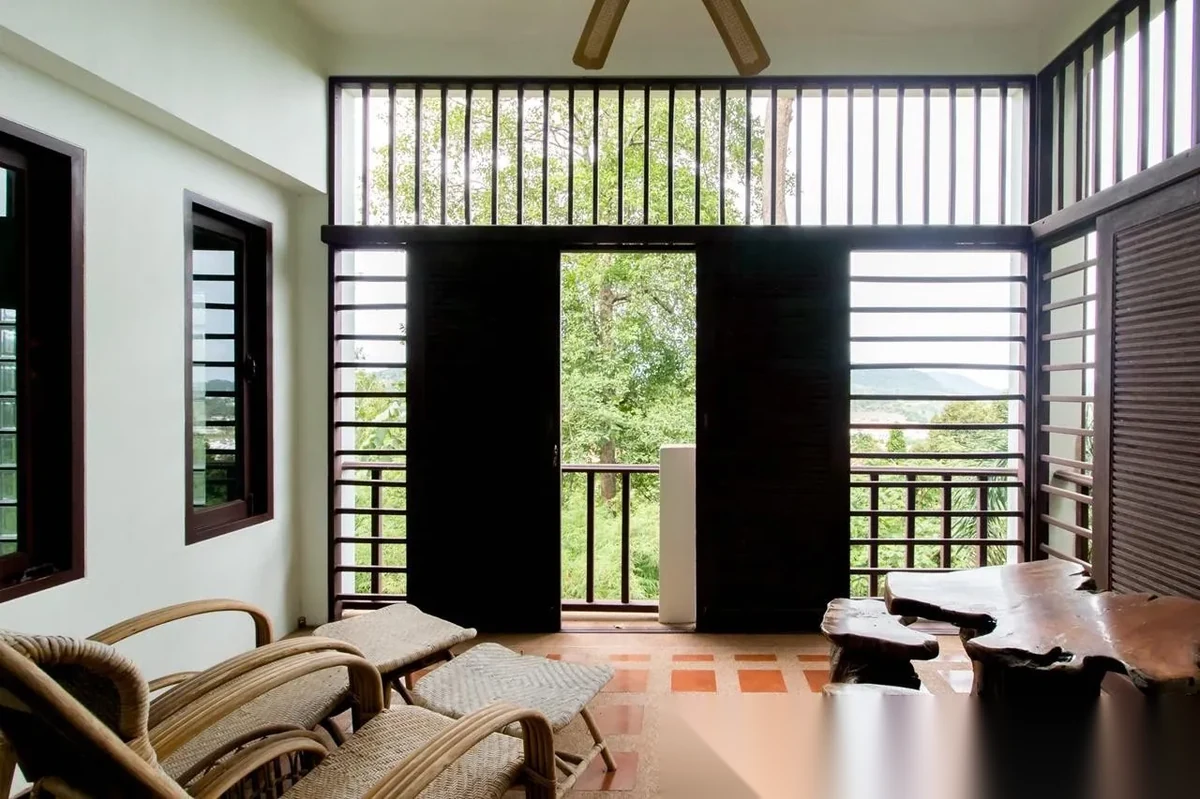 6 Bedroom Villa for sale · Kathu · Pool View — photo 16