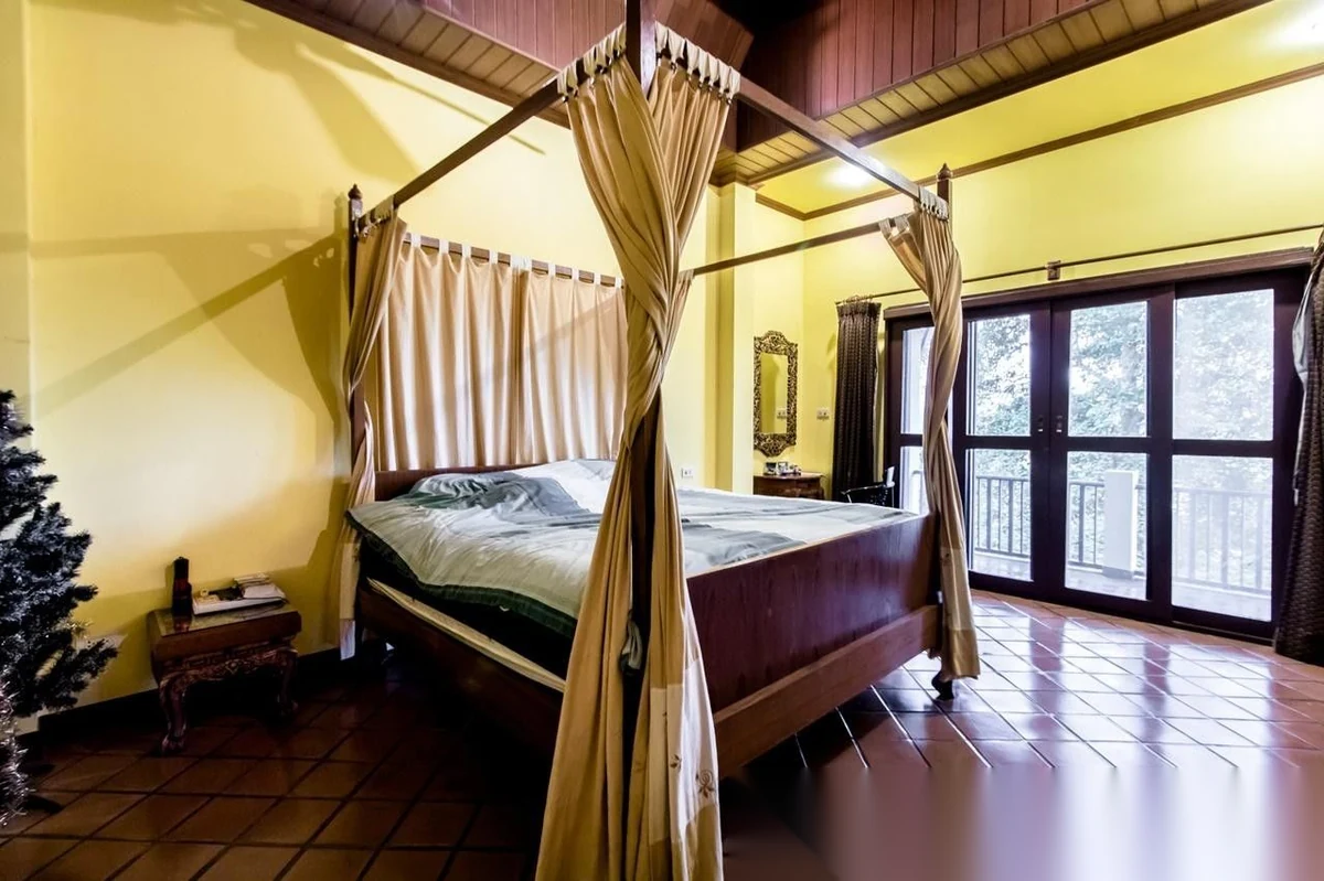6 Bedroom Villa for sale · Kathu · Pool View — photo 20
