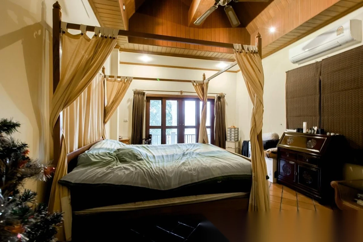 6 Bedroom Villa for sale · Kathu · Pool View — photo 22