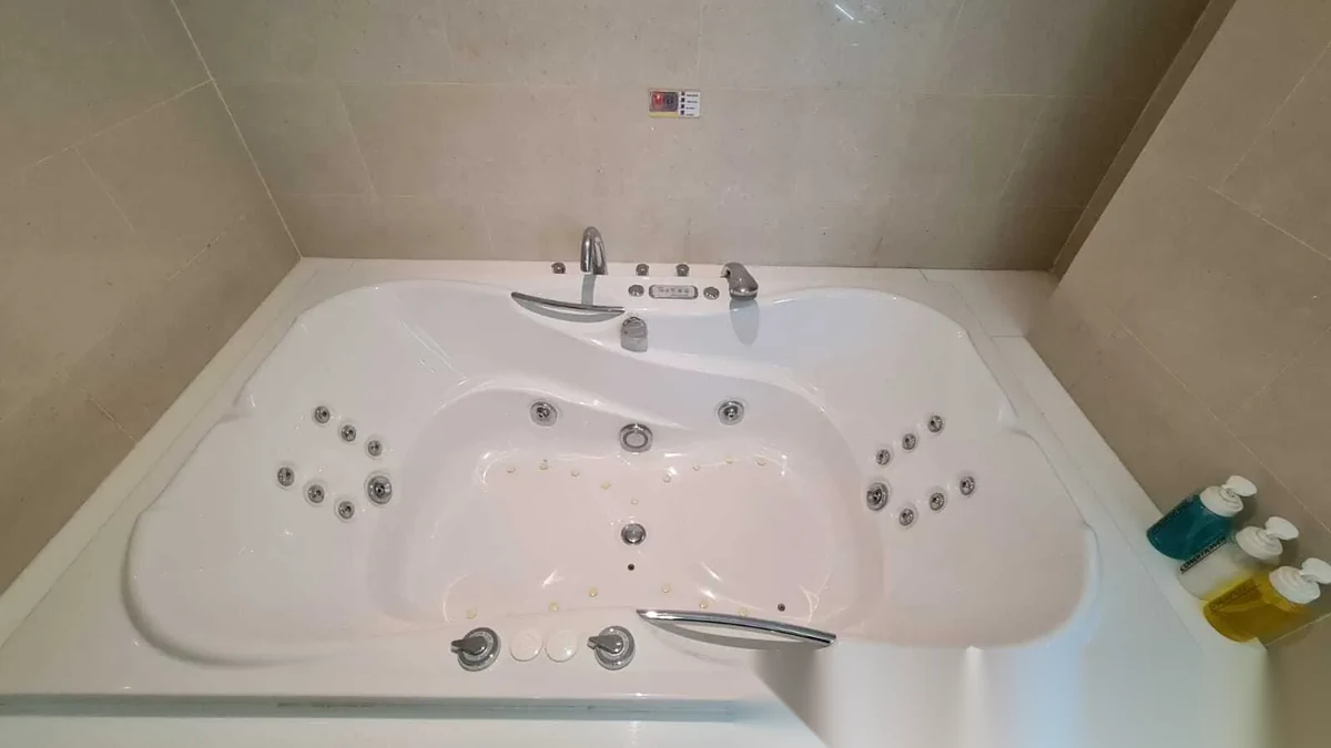 3 Bedroom Apartment for rent at The Privilege complex · Patong — photo 2