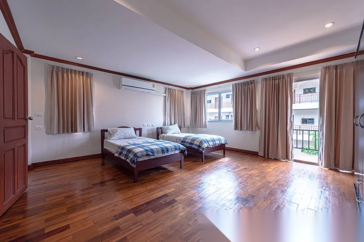 4 Bedroom Villa for sale · Patong · Pool View — photo 14