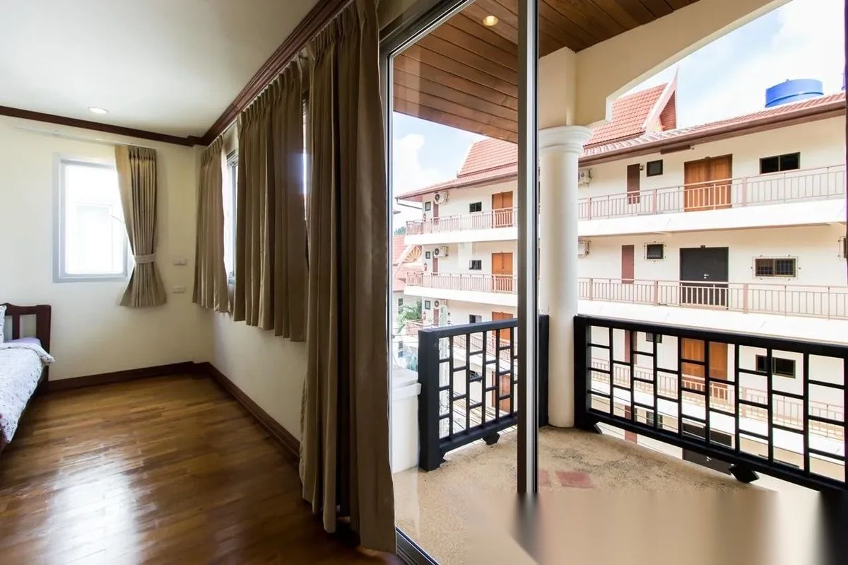 4 Bedroom Villa for sale · Patong · Pool View — photo 17