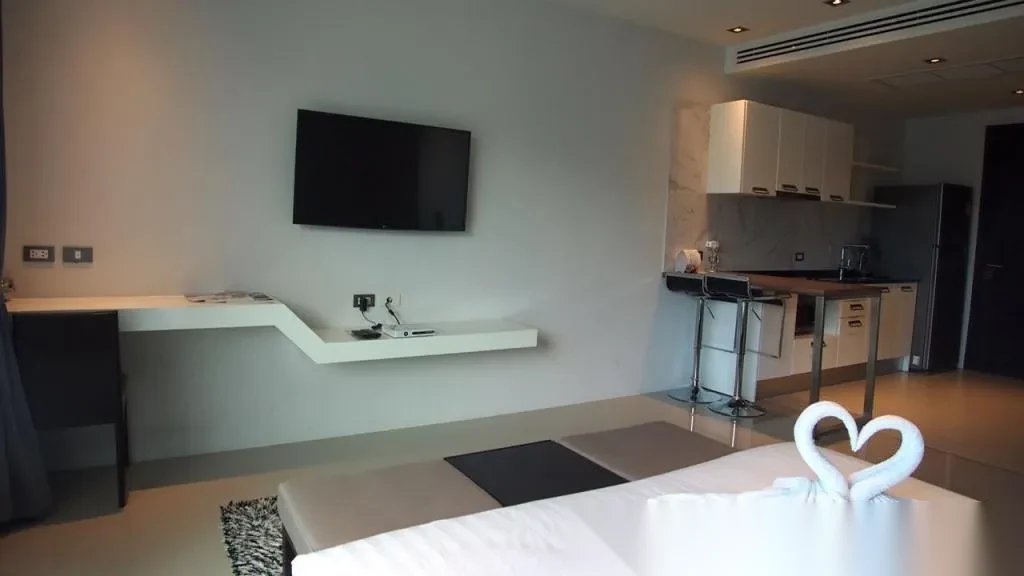 Studio Apartment for sale at The Emerald Terrace complex · Patong · Partial Sea View