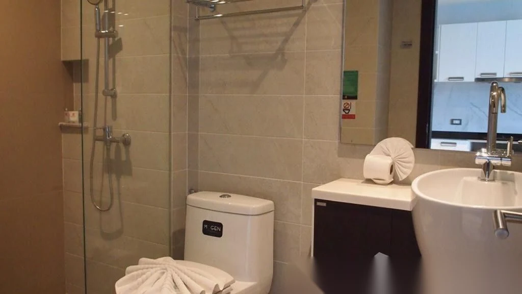 Studio Apartment for sale at The Emerald Terrace complex · Patong · Partial Sea View — photo 4