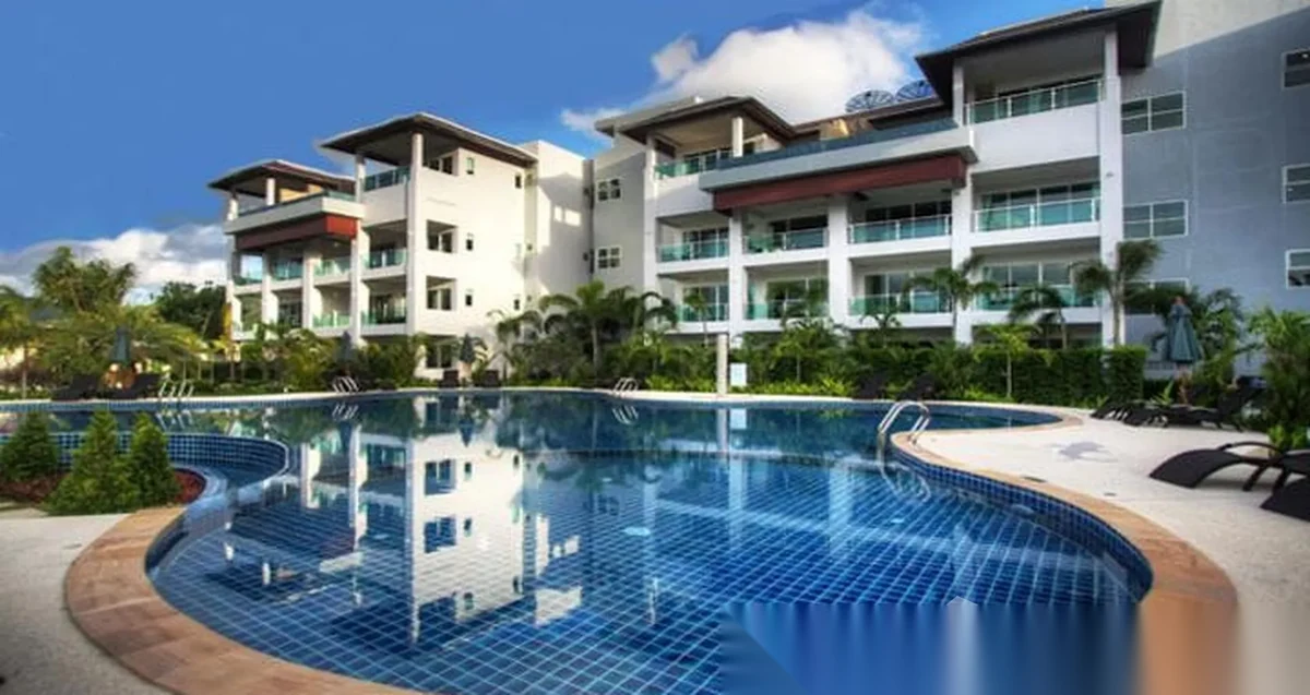 Апартаменты 1BR в ЖК Bangtao Tropical · Чернг Тале / Bang Tao · Вид в сад