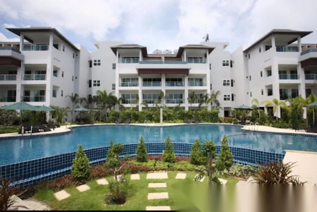 Апартаменты 1BR в ЖК Bangtao Tropical · Чернг Тале / Bang Tao · Вид в сад — фото 2