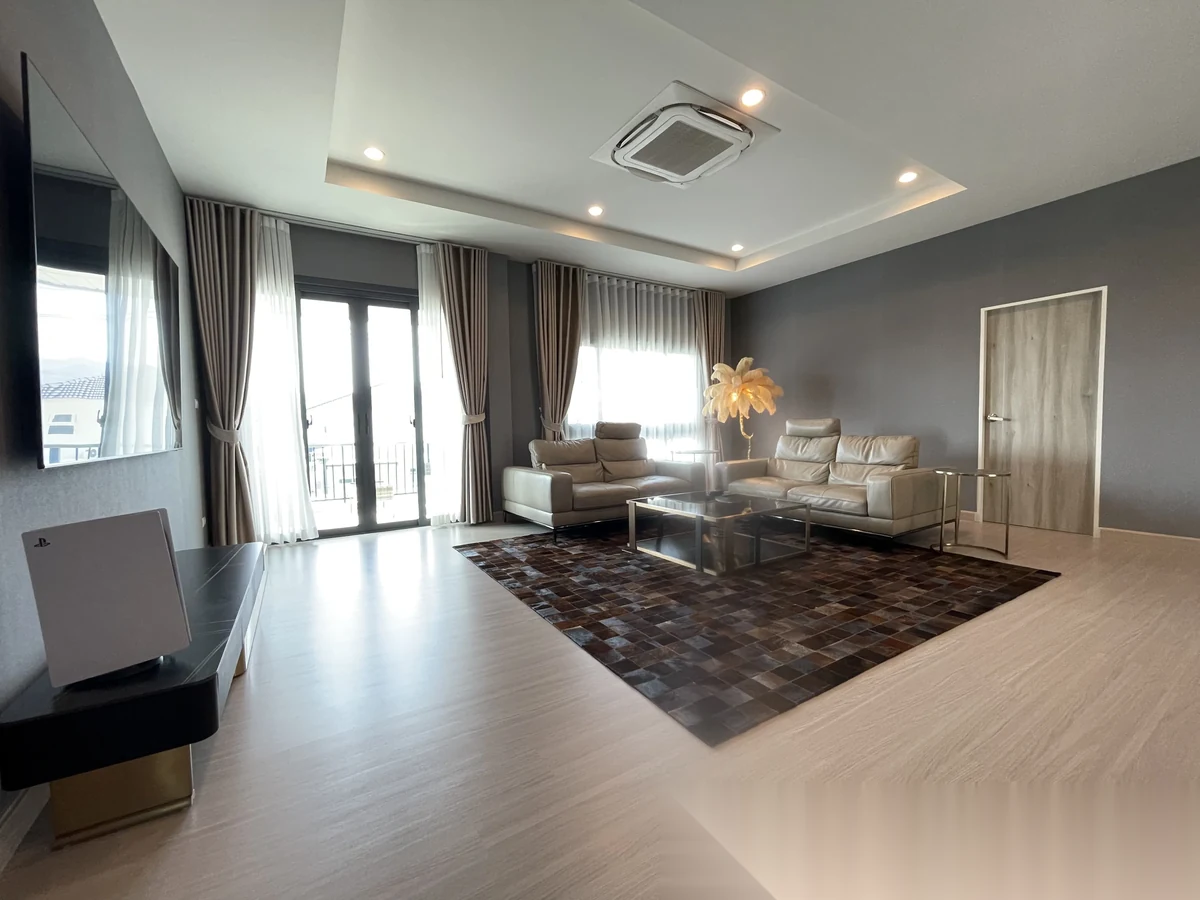 4 Bedroom Villa for sale at Supalai Palm Spring Banpon Phuket complex · Si Sunthon · Pool Access — photo 3