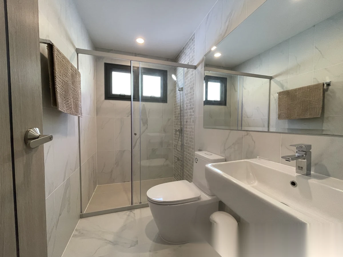 4 Bedroom Villa for sale at Supalai Palm Spring Banpon Phuket complex · Si Sunthon · Pool Access — photo 26
