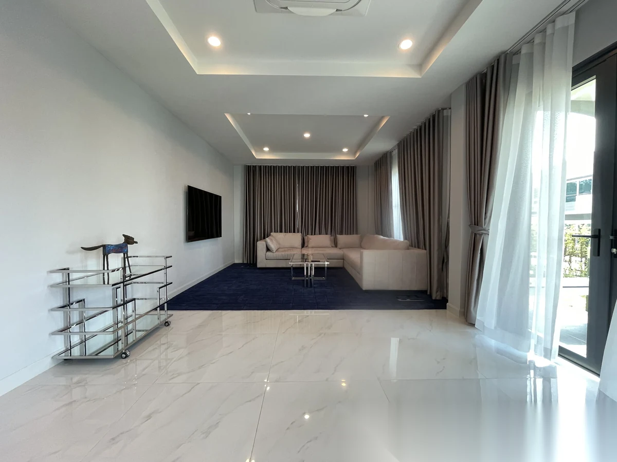 4 Bedroom Villa for sale at Supalai Palm Spring Banpon Phuket complex · Si Sunthon · Pool Access — photo 27