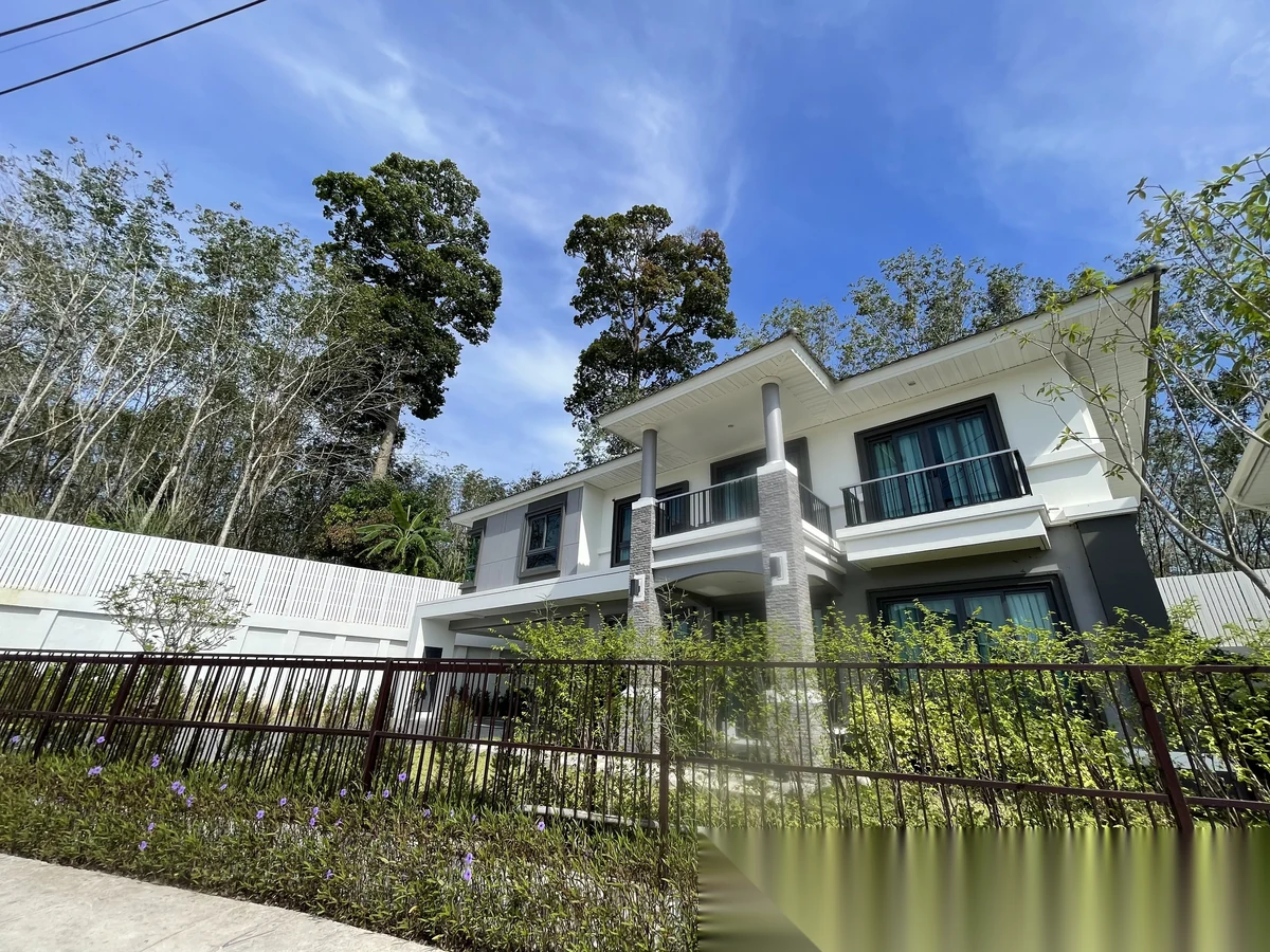 4 Bedroom Villa for sale at Supalai Palm Spring Banpon Phuket complex · Si Sunthon · Pool Access — photo 42