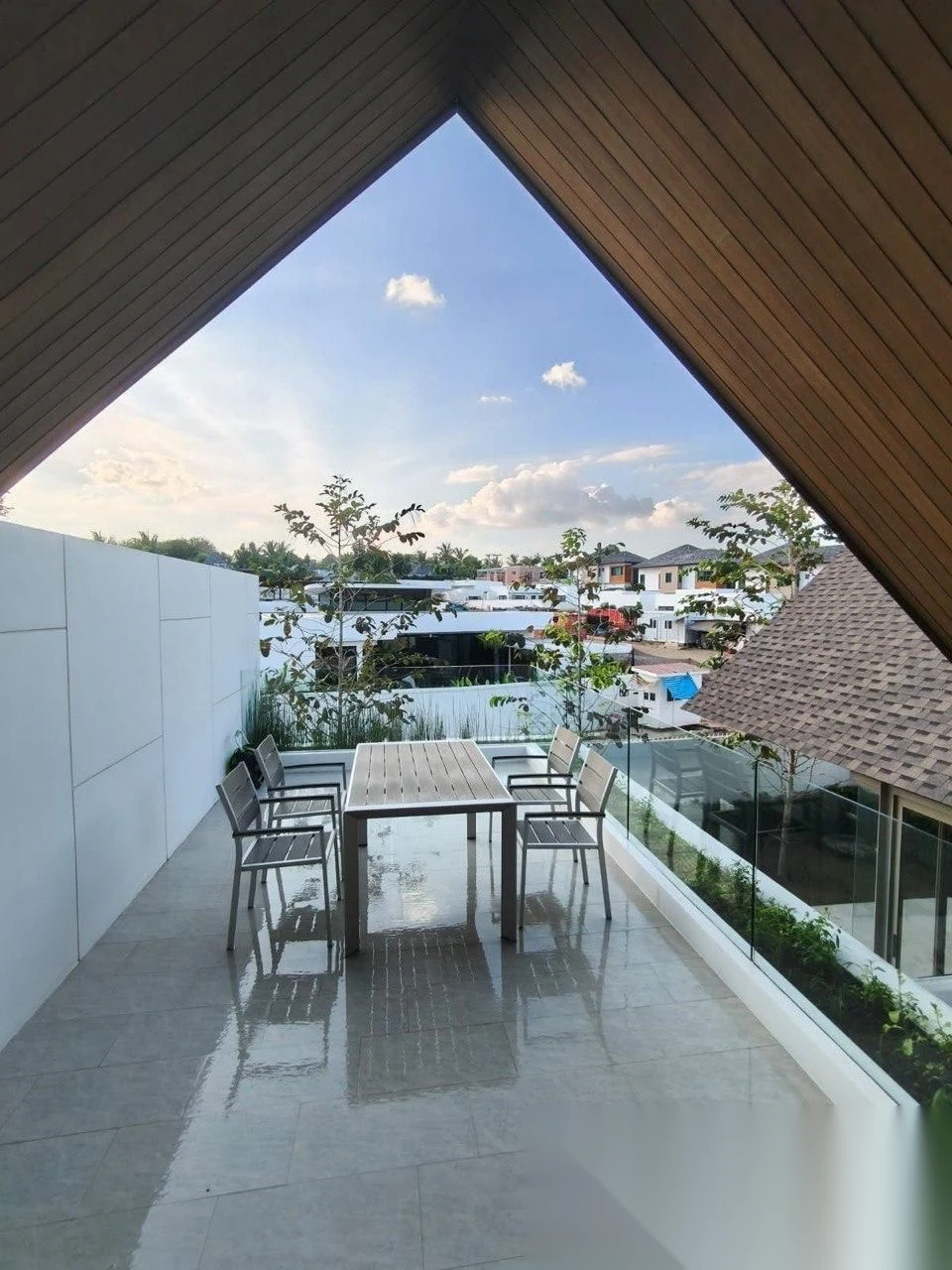 Вилла 3BR в комплексе Ansaya Phuket · Си Сунтон · Вид на бассейн — фото 11
