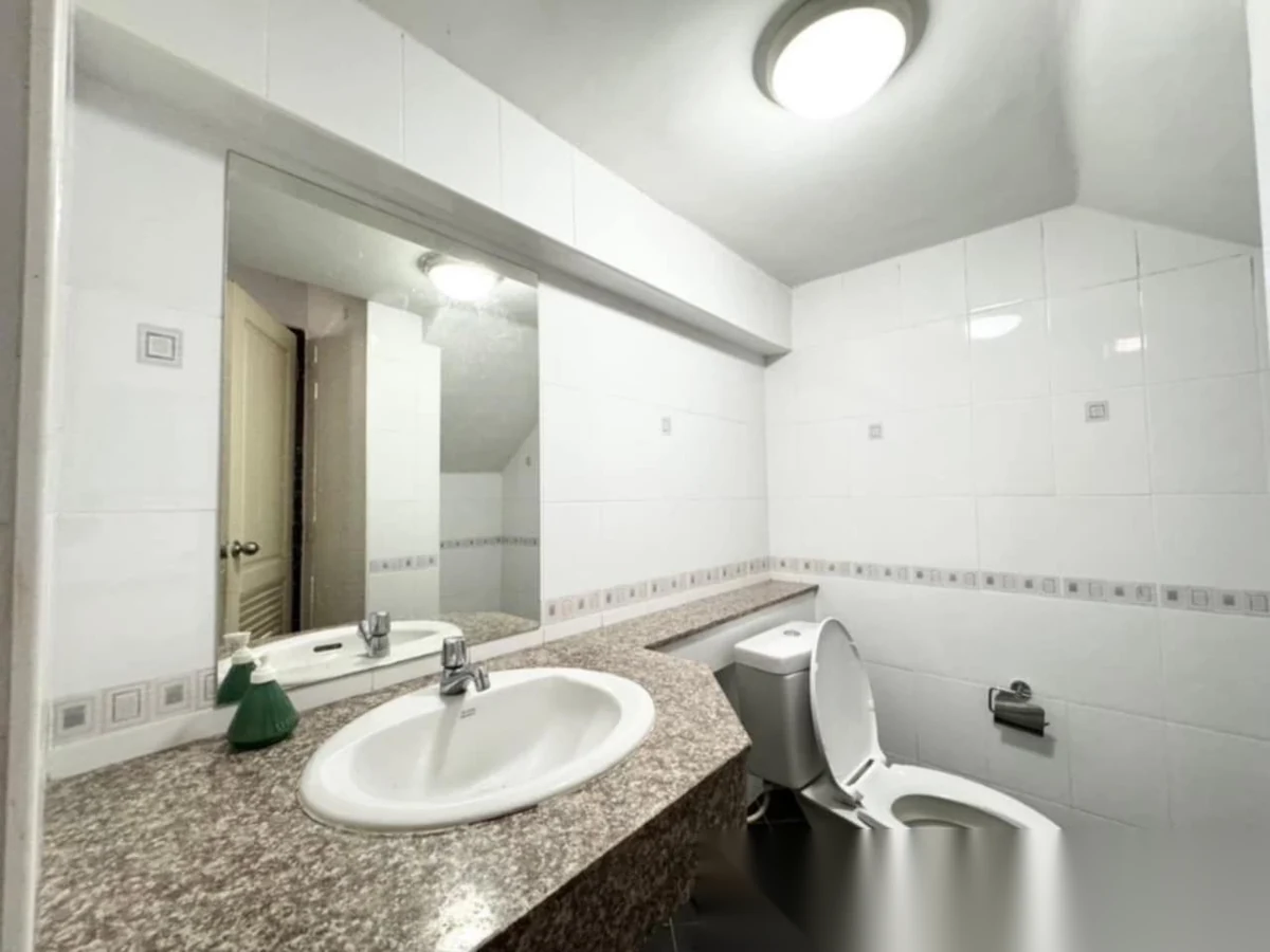 3 Bedroom House for rent at Phanason Grande Ville complex · Si Sunthon — photo 12