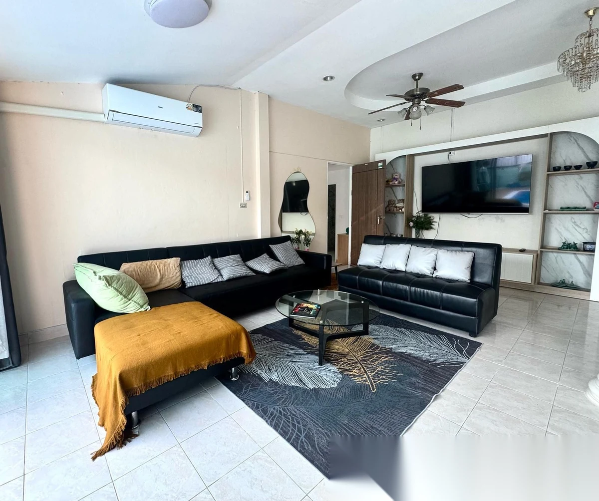 3 Bedroom Villa for rent at Baan Term Fun complex · Si Sunthon · Pool View — photo 2