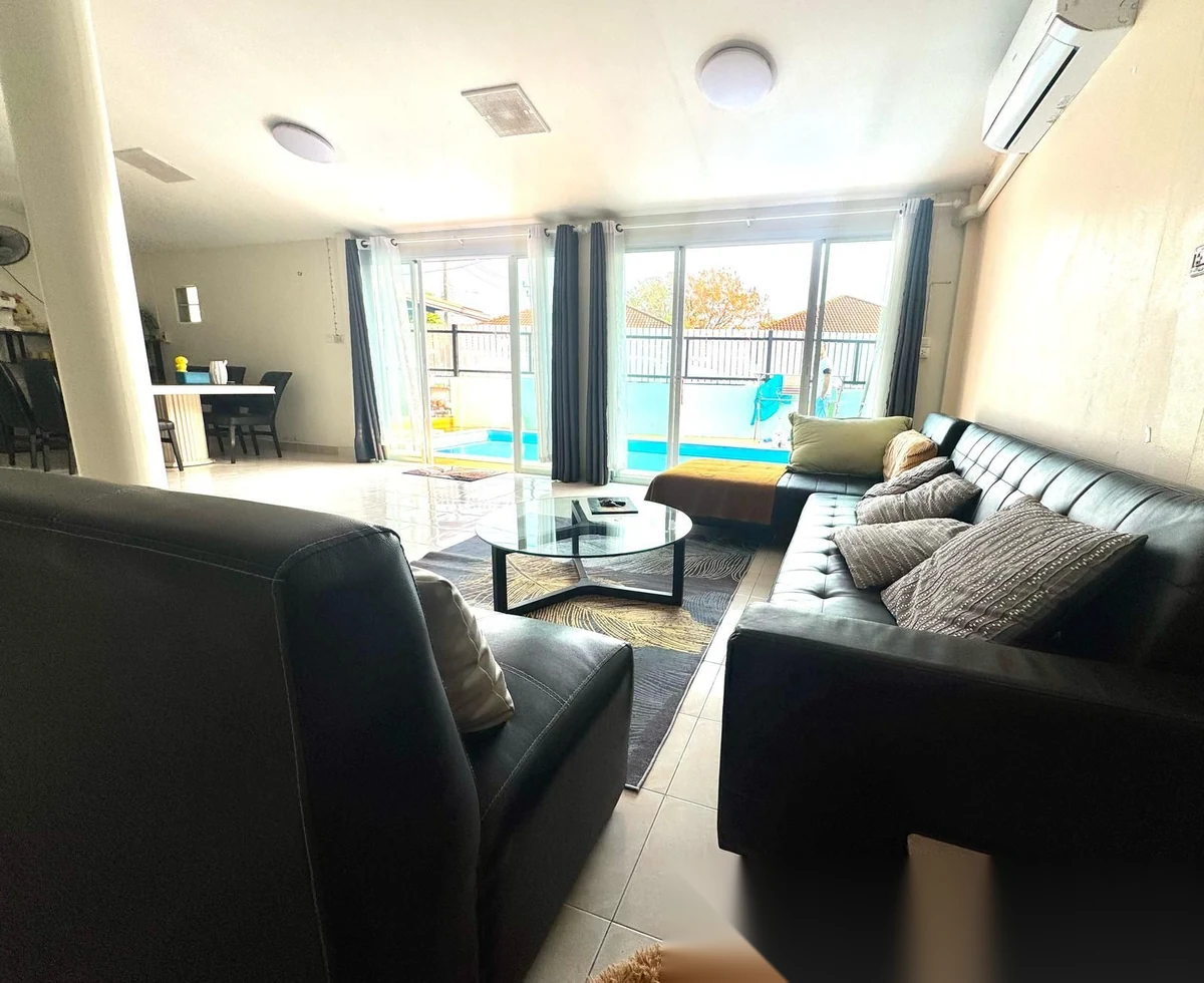 3 Bedroom Villa for rent at Baan Term Fun complex · Si Sunthon · Pool View — photo 3