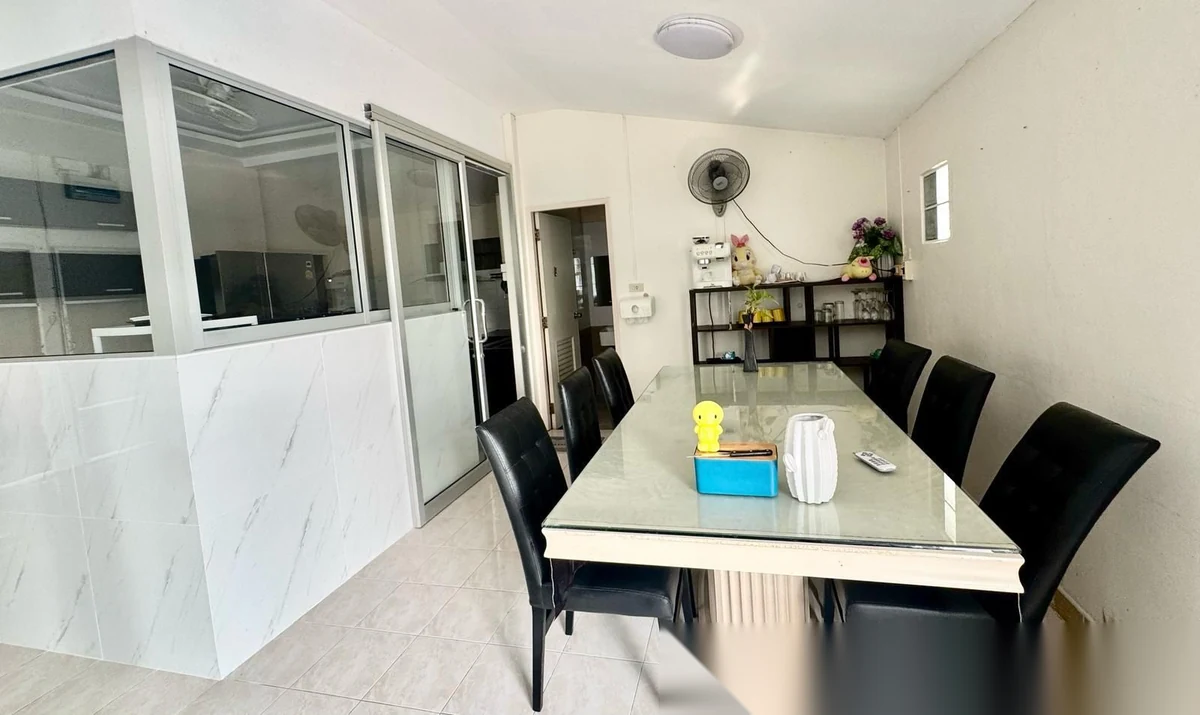 3 Bedroom Villa for rent at Baan Term Fun complex · Si Sunthon · Pool View — photo 8