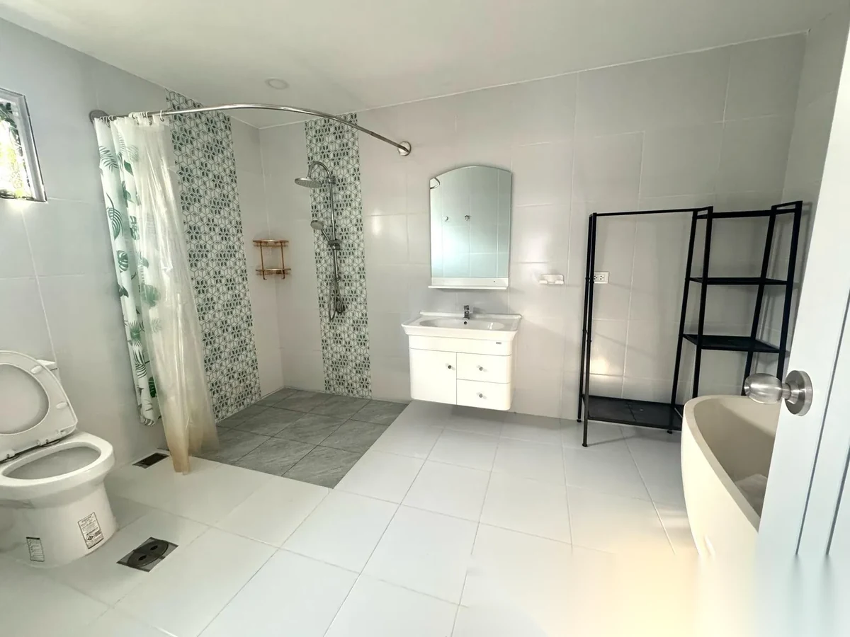 3 Bedroom Villa for rent at Baan Term Fun complex · Si Sunthon · Pool View — photo 9