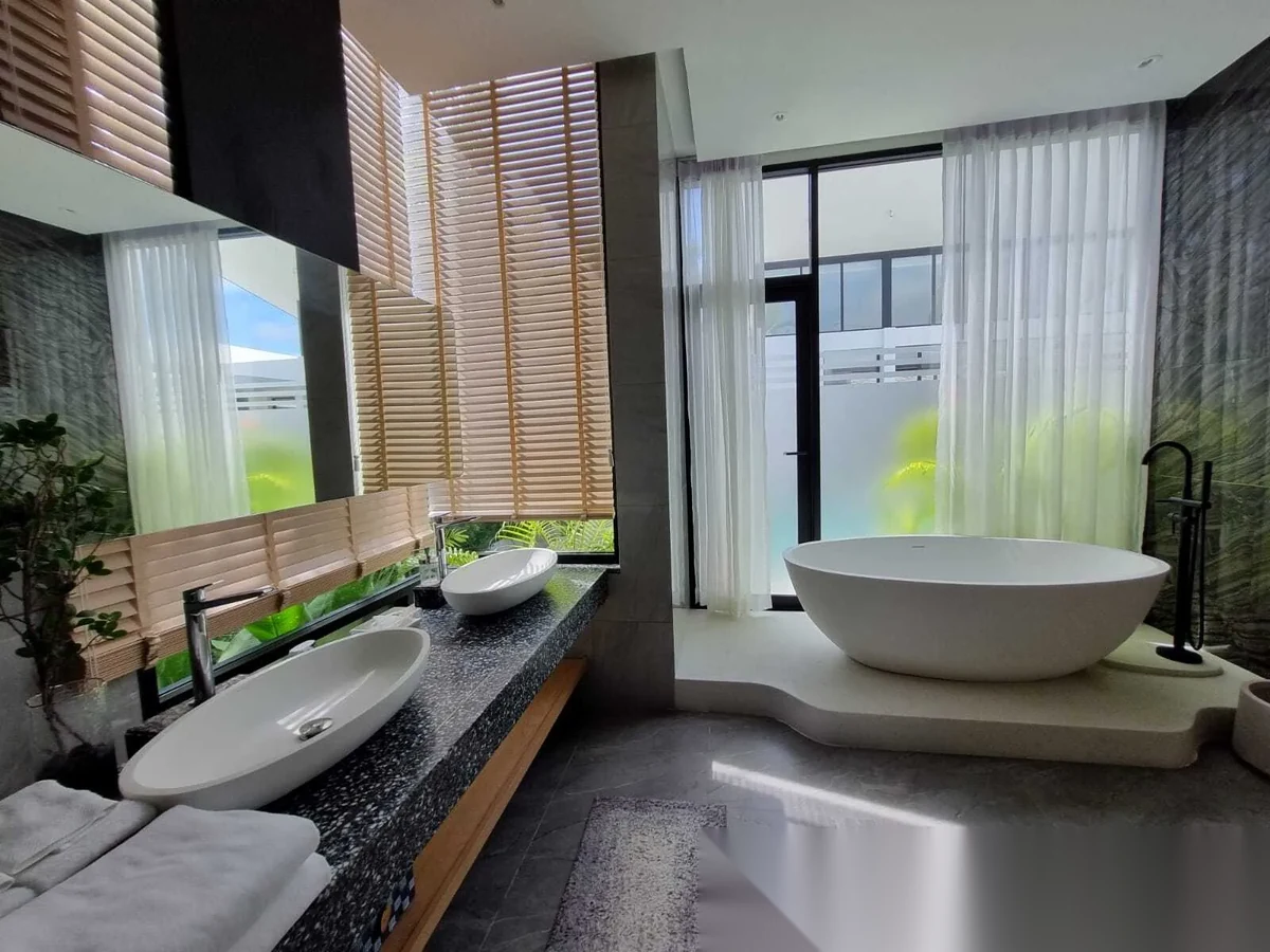 Вилла 3BR в комплексе Tropicana Villa Phuket · Си Сунтон · Вид на бассейн — фото 8