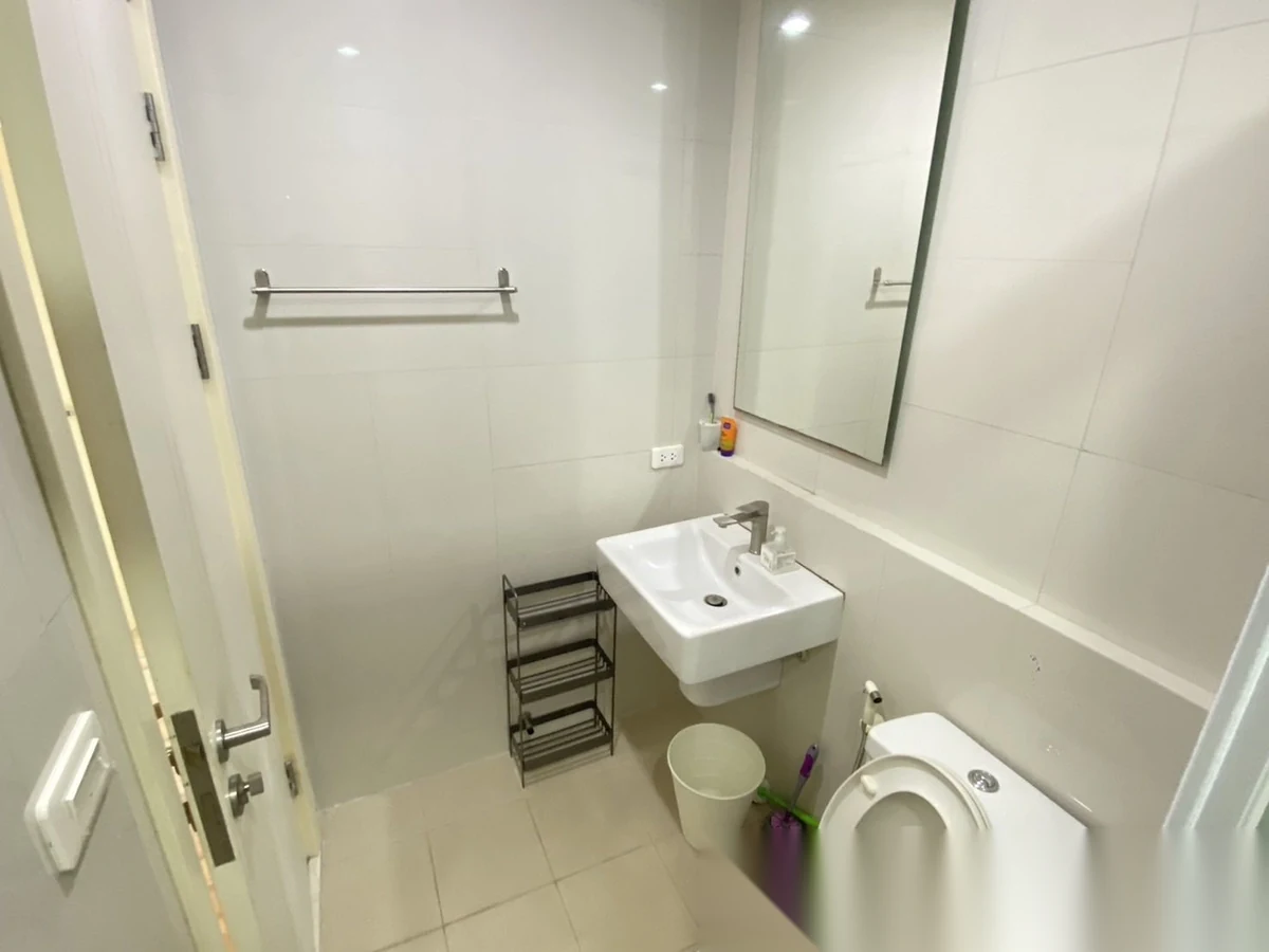 1 Bedroom Apartment for rent at The Base Uptown complex · Phuket Town — photo 12