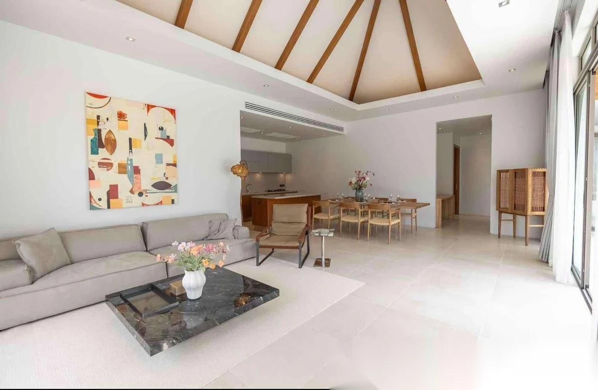 Вилла 3BR в комплексе Anchan Flora · Теп Красаттри · Вид на бассейн — фото 7
